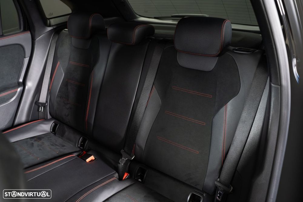 Mercedes-Benz GLA 250 e 8G-DCT - 43