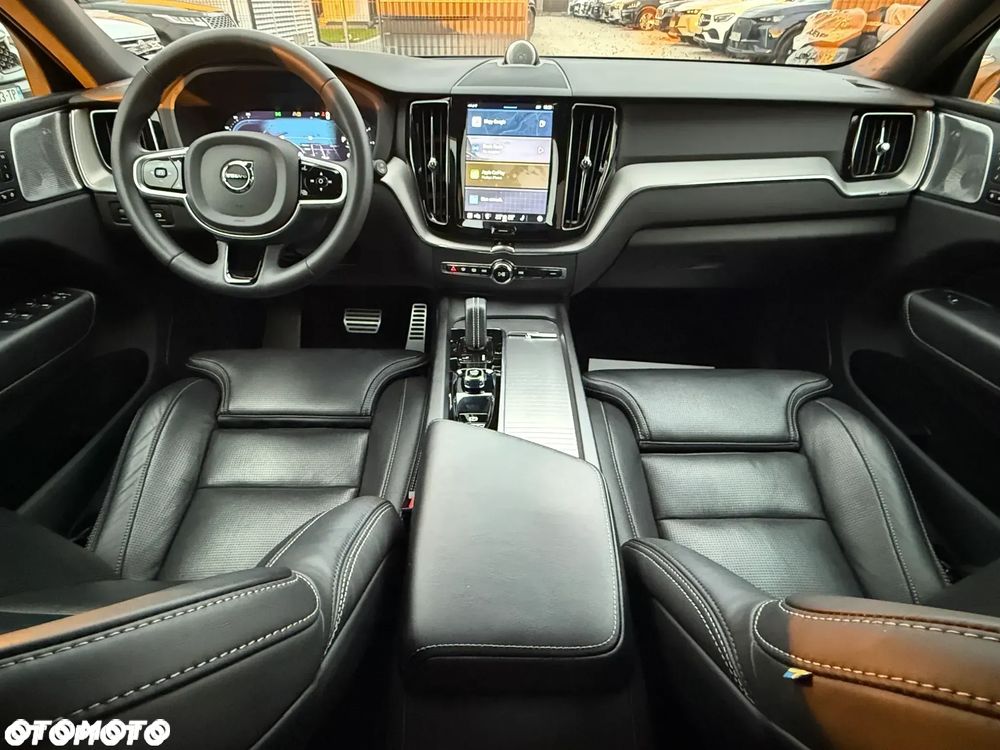 Volvo XC 60 B4 D AWD Ultimate Dark - 39