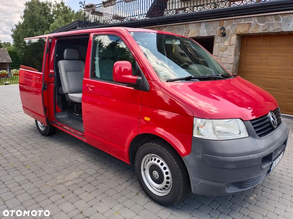 Volkswagen Caravelle - 3