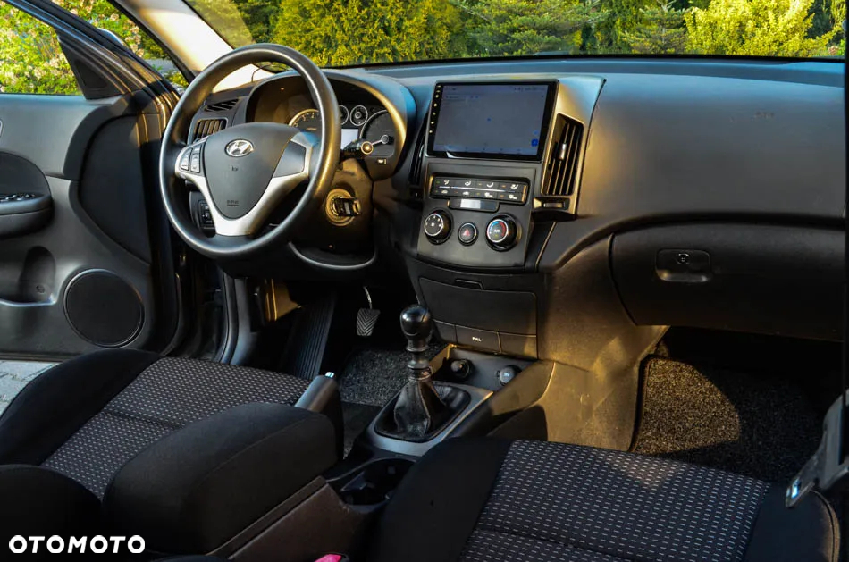 Hyundai i30 1.6 Comfort - 37