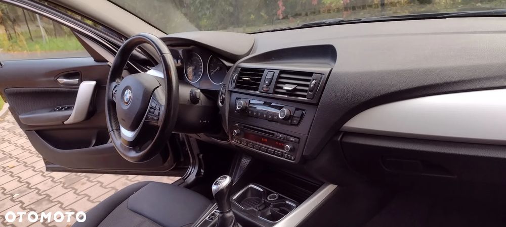BMW Seria 1 114i Sport Line - 9