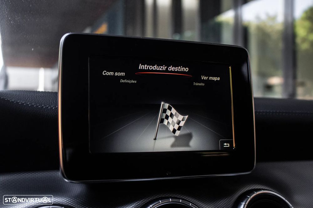 Mercedes-Benz CLA 200 d 4Matic 7G-DCT - 30
