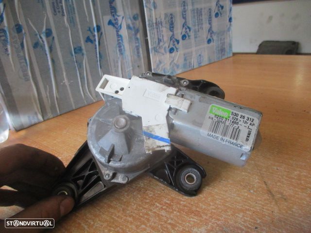 Motor Limpa Vidros Tras 8200311486I RENAULT TWINGO 2 2013 1.2I 75CV 3P VERMELHO TRAS  Valeo RENAULT CLIO 3 2013 1.5DCI 75CV 3P BRANCO TRAS  Valeo - 5