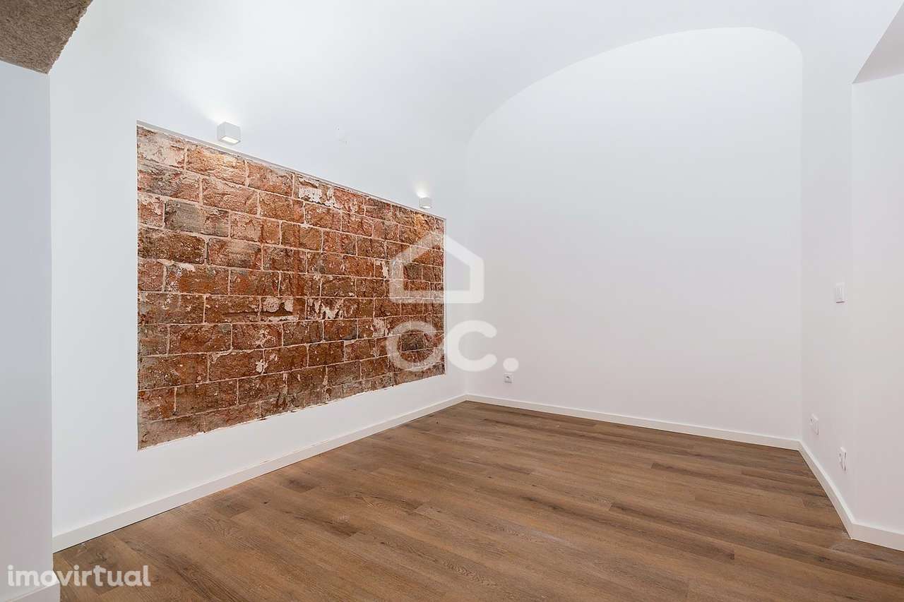 Moradia T2+1 recuperada com Terraço no Centro Histórico de Évora - Grande imagem: 5/29