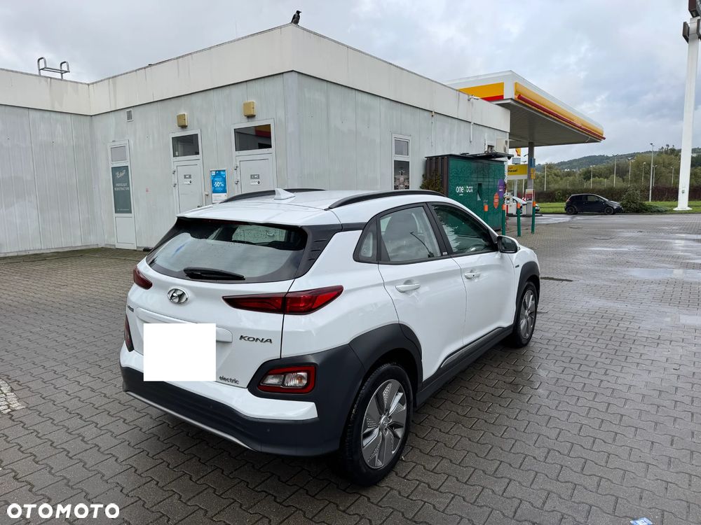 Hyundai Kona Electric 64kWh Premium - 5