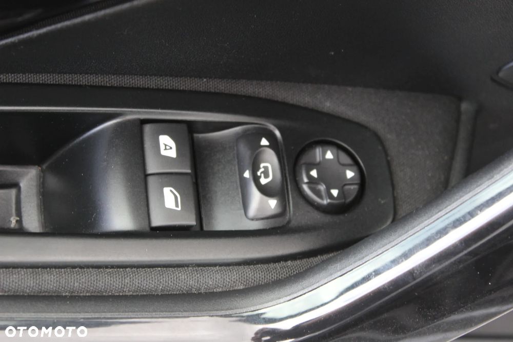 Peugeot 208 PureTech 82 Active - 17
