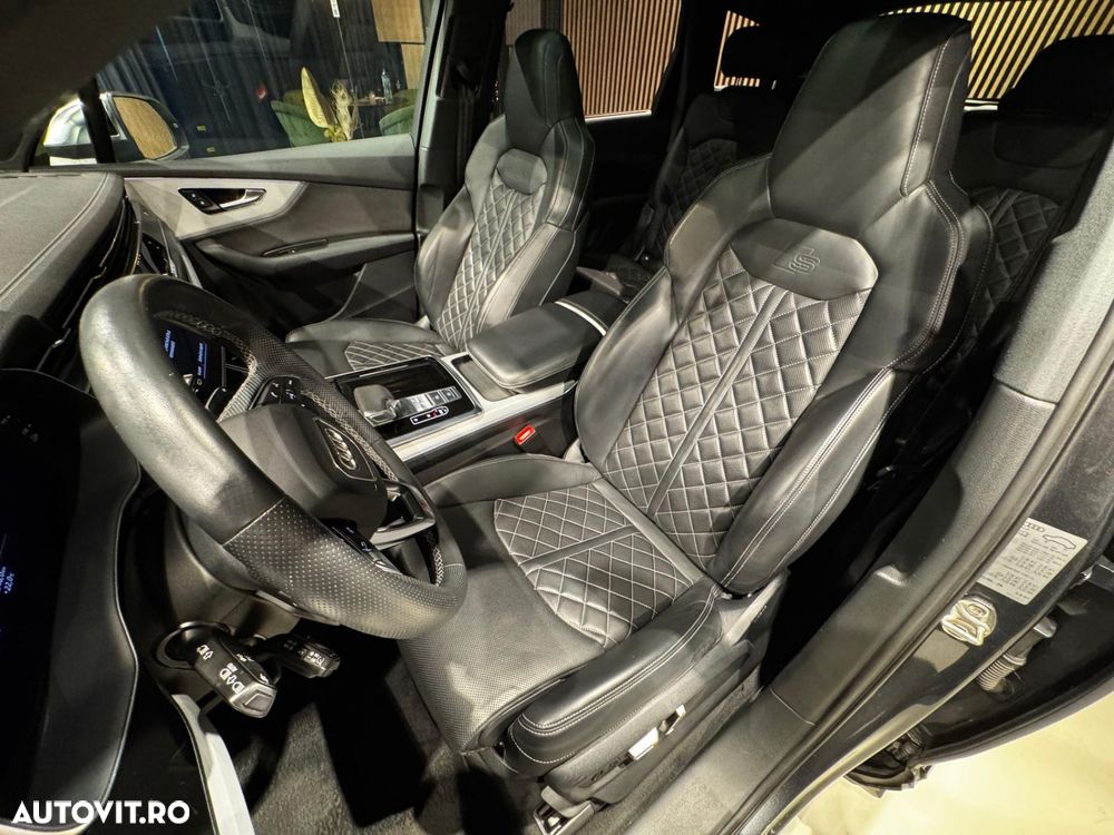 Audi SQ7 quattro Tiptronic - 25