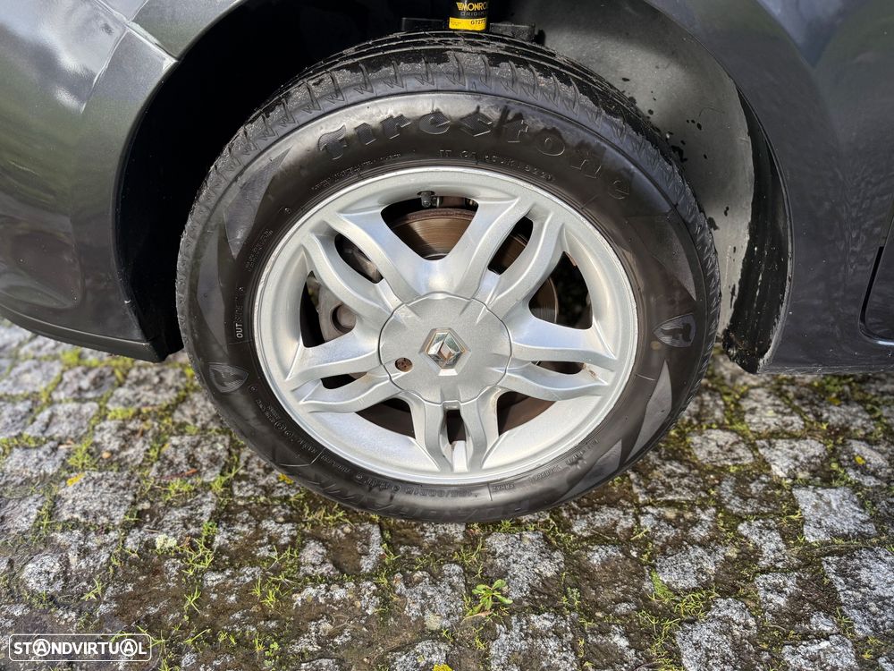 Renault Clio 1.2 16V Dynamique - 13