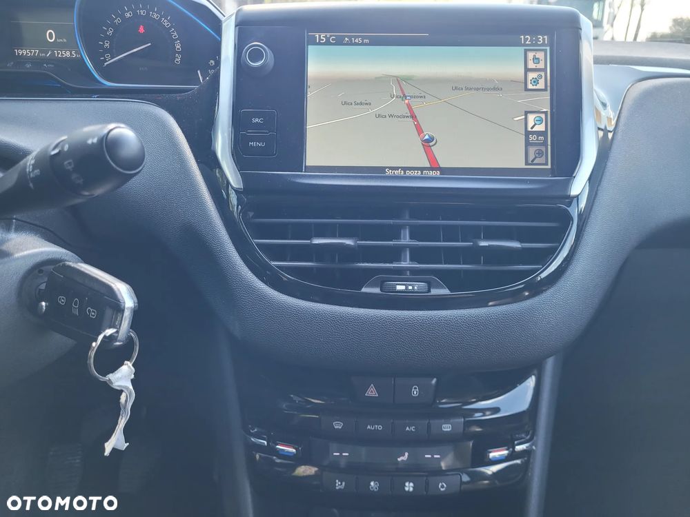 Peugeot 208 1.4 HDi Business Line - 11