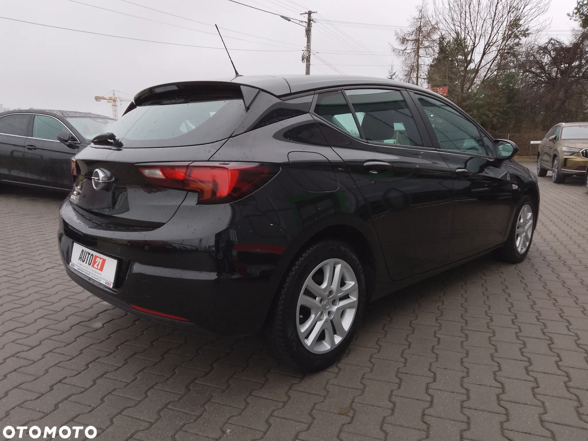Opel Astra V 1.2 T Edition S&S - 6