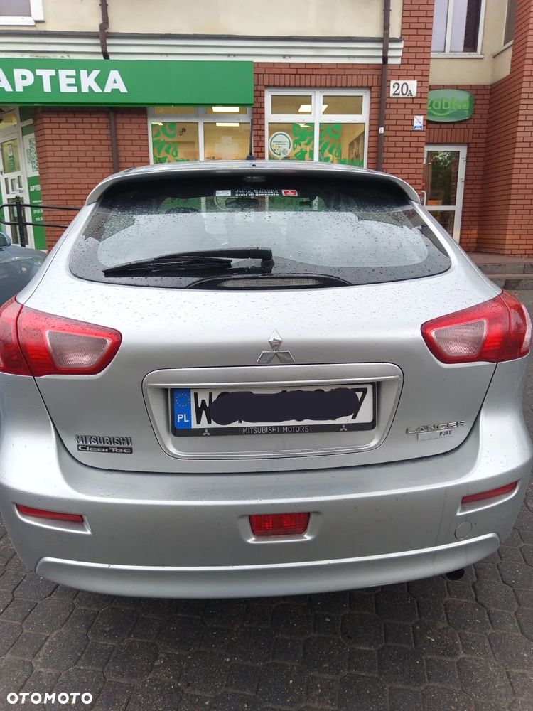 Mitsubishi Lancer 1.6 Invite - 3