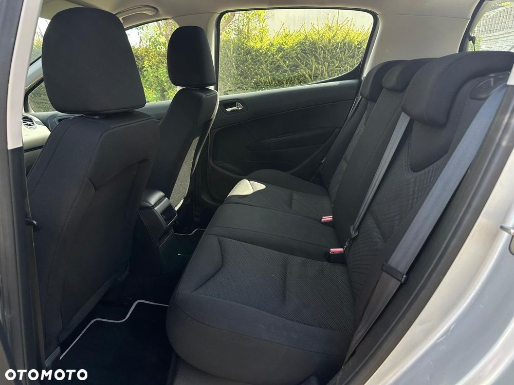 Peugeot 308 - 16