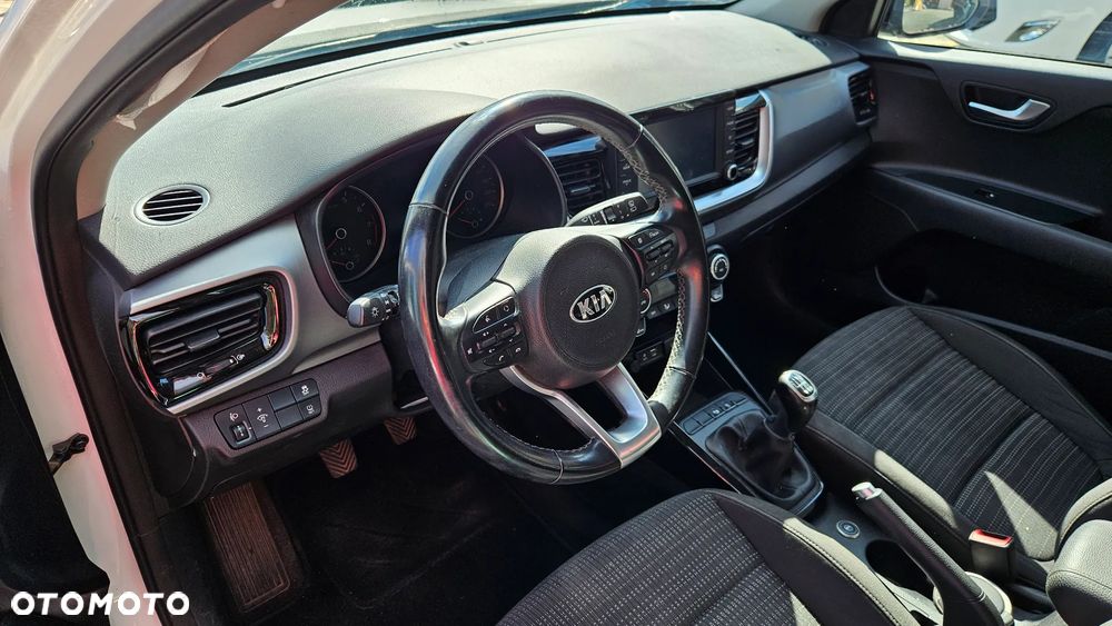 Kia Stonic 1.4 Spirit - 24