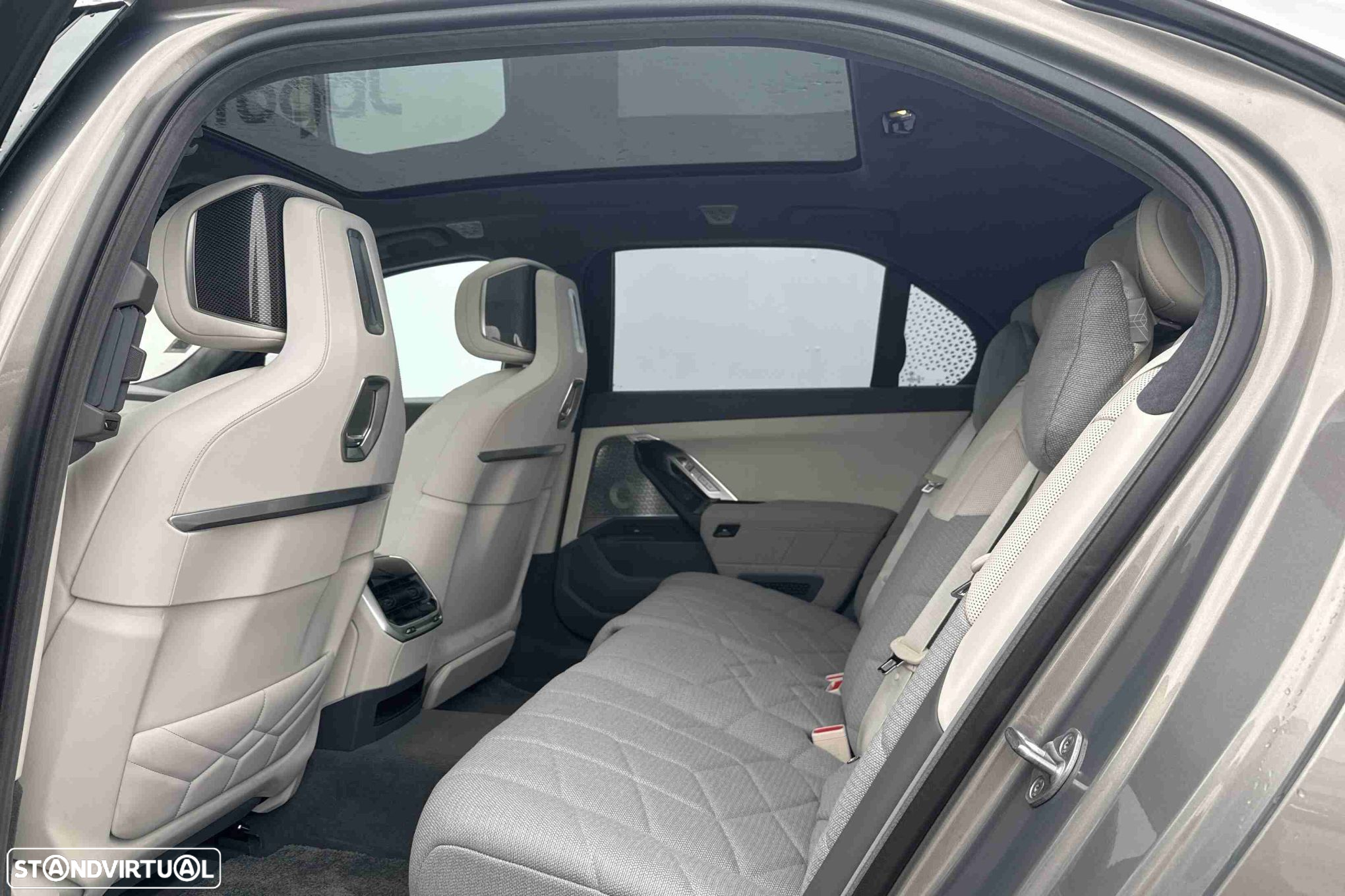 BMW i7 xDrive60 - 5
