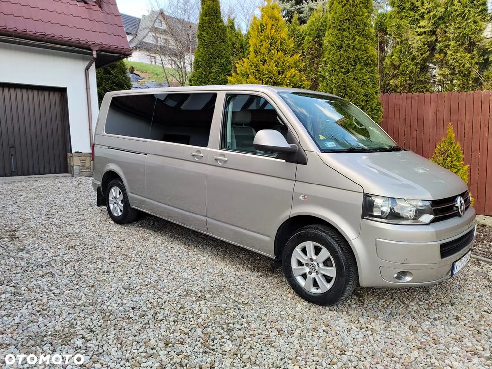 Volkswagen Caravelle - 1