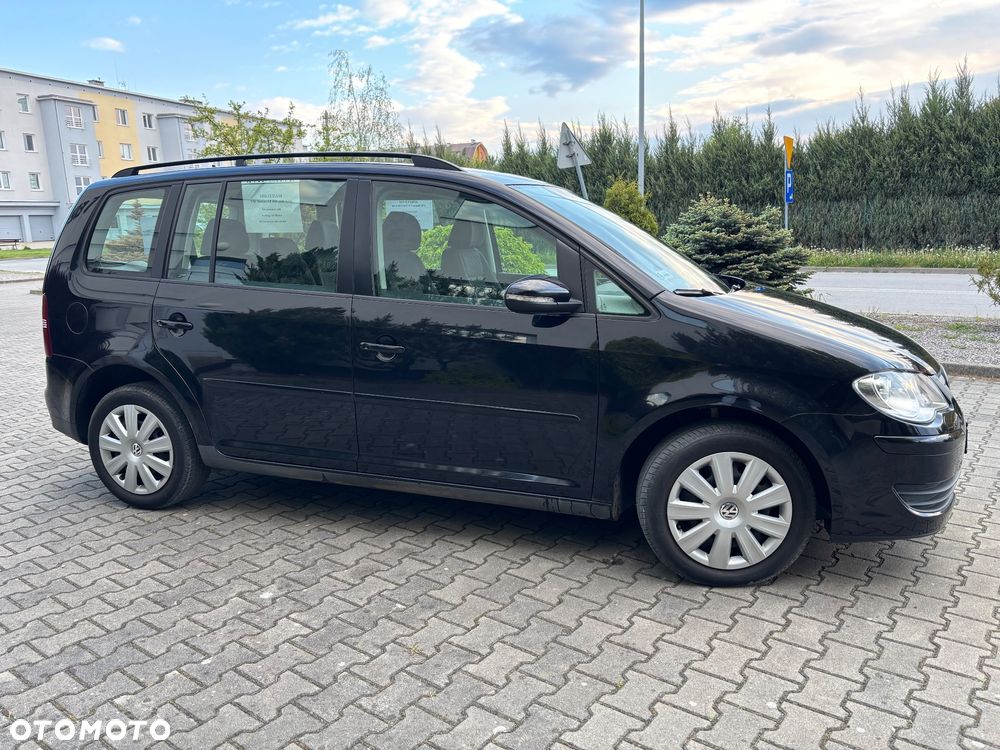 Volkswagen Touran - 3