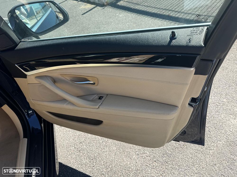 BMW 520 d Line Luxury Auto - 13