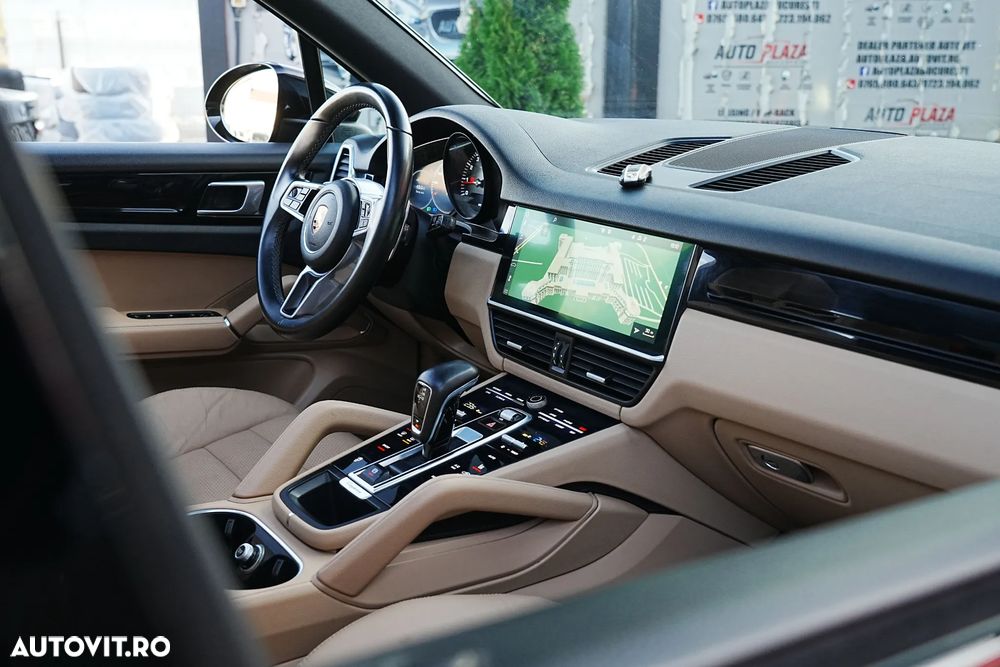 Porsche Cayenne - 19