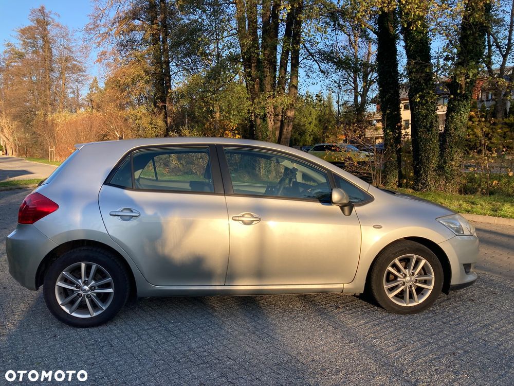Toyota Auris 1.6 2010 - 4