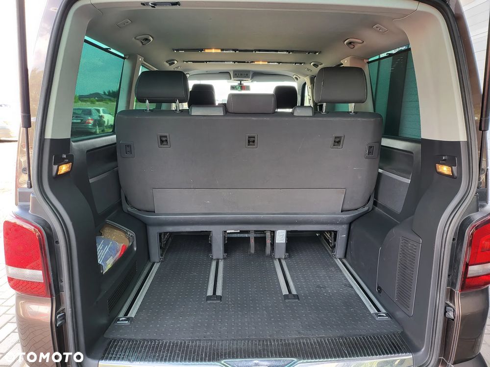 Volkswagen Multivan - 19
