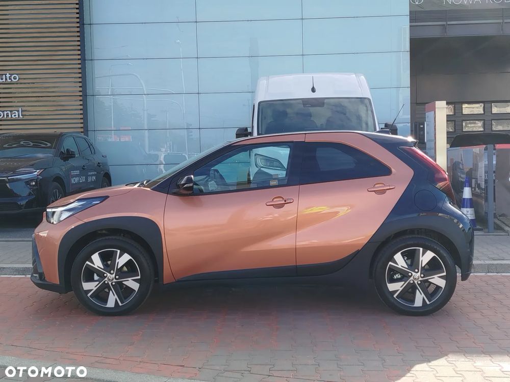 Toyota Aygo X Hybrid 1.5 Style e-CVT - 3