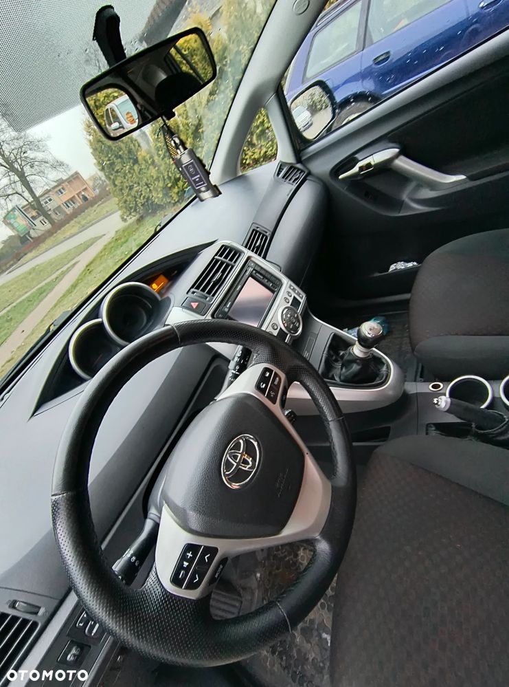 Toyota Verso 2.0 D-4D Luna 7os - 5