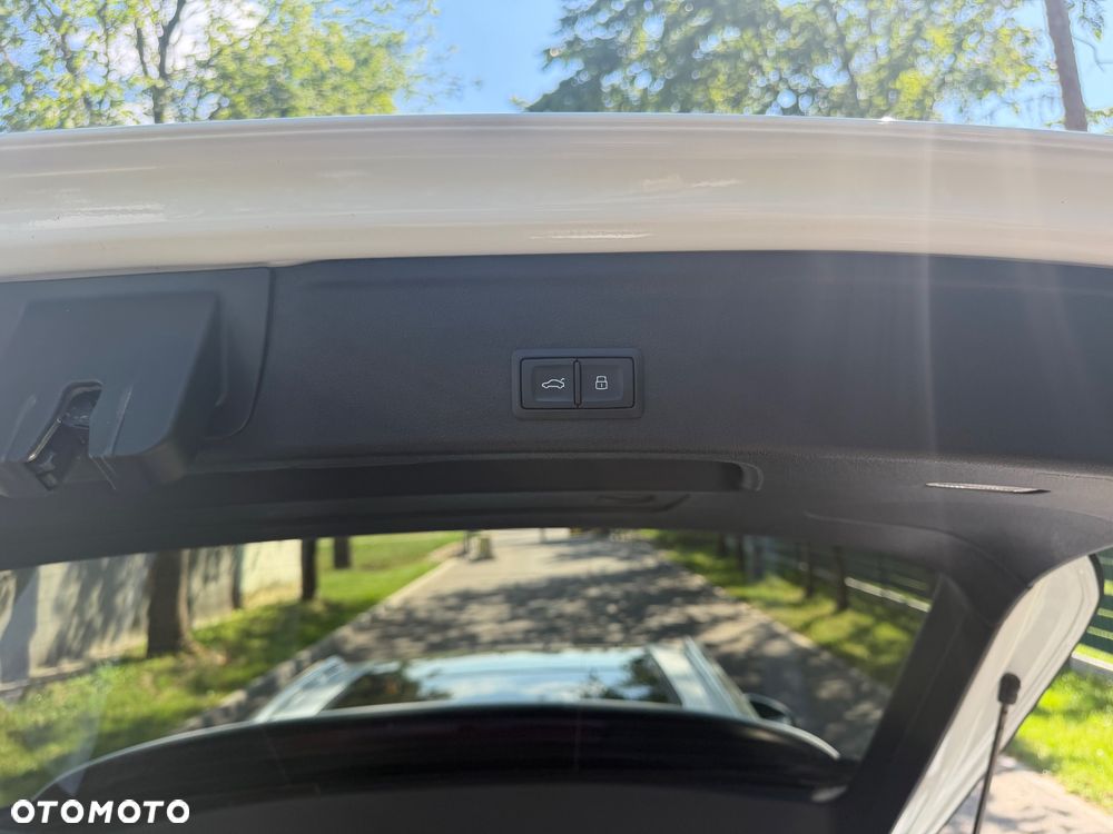 Audi A4 Allroad 2.0 TDI Quattro S tronic - 12