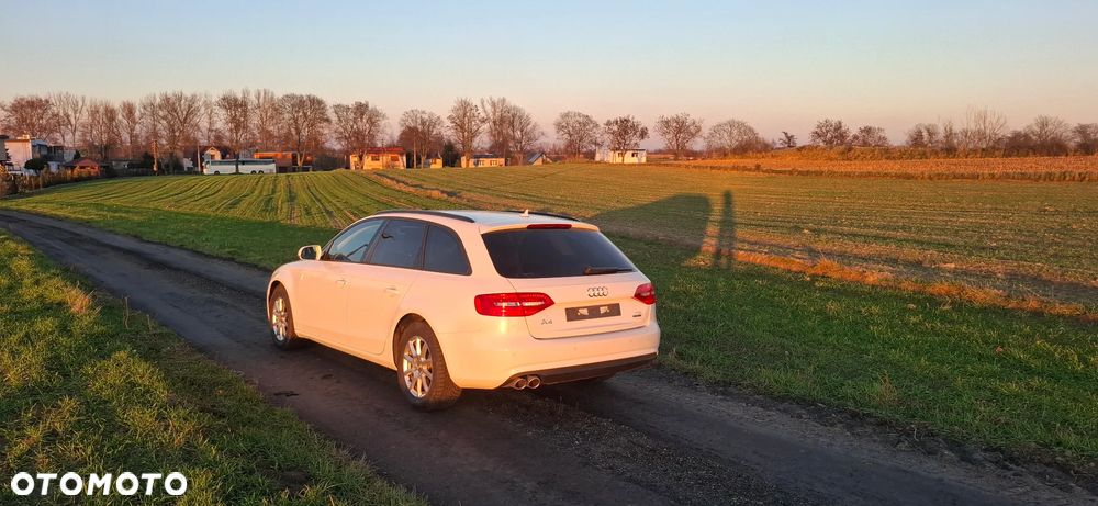 Audi A4 Avant 2.0 TDI Quattro - 28