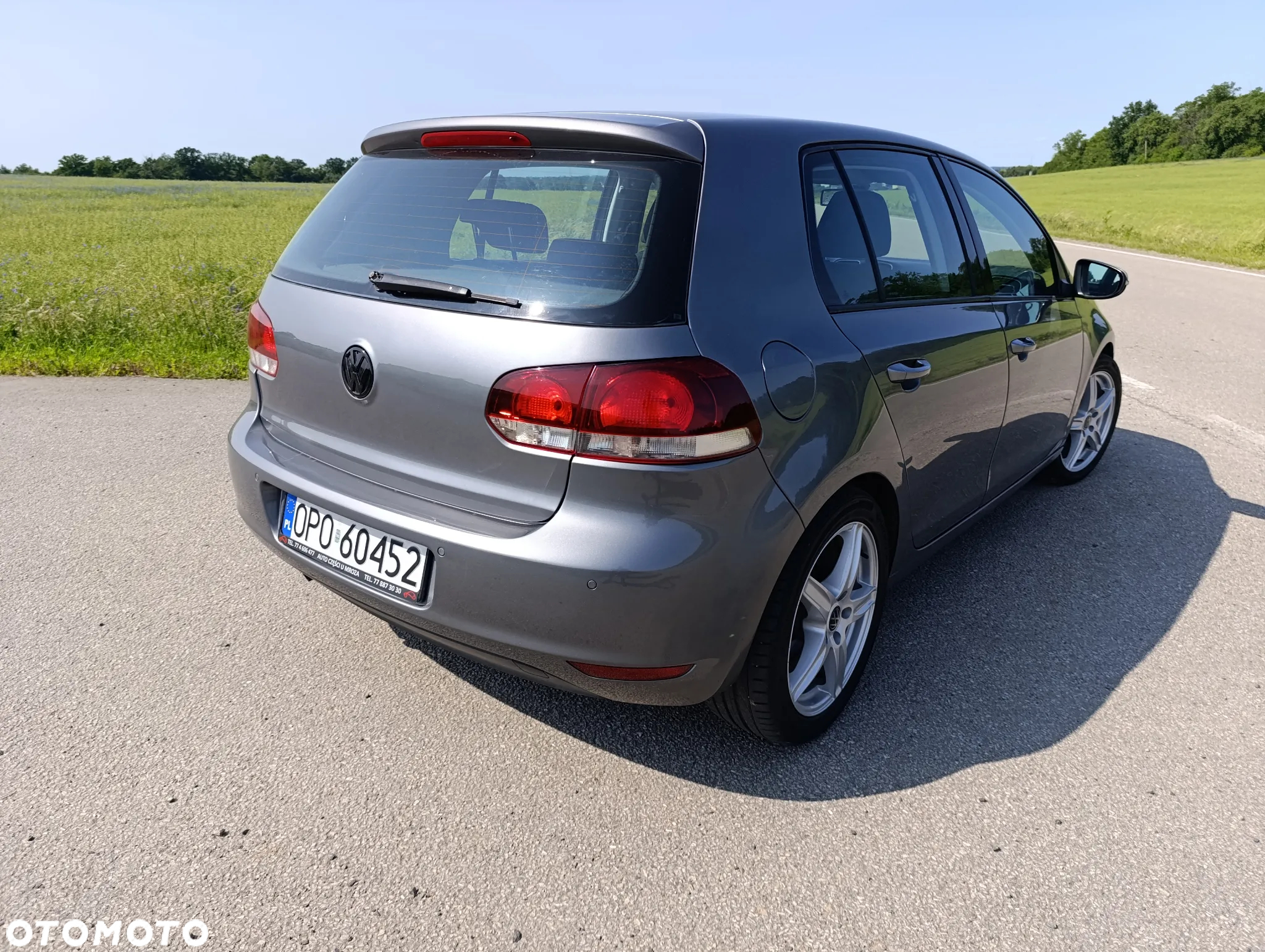 Volkswagen Golf VI 1.6 TDI Comfortline - 4