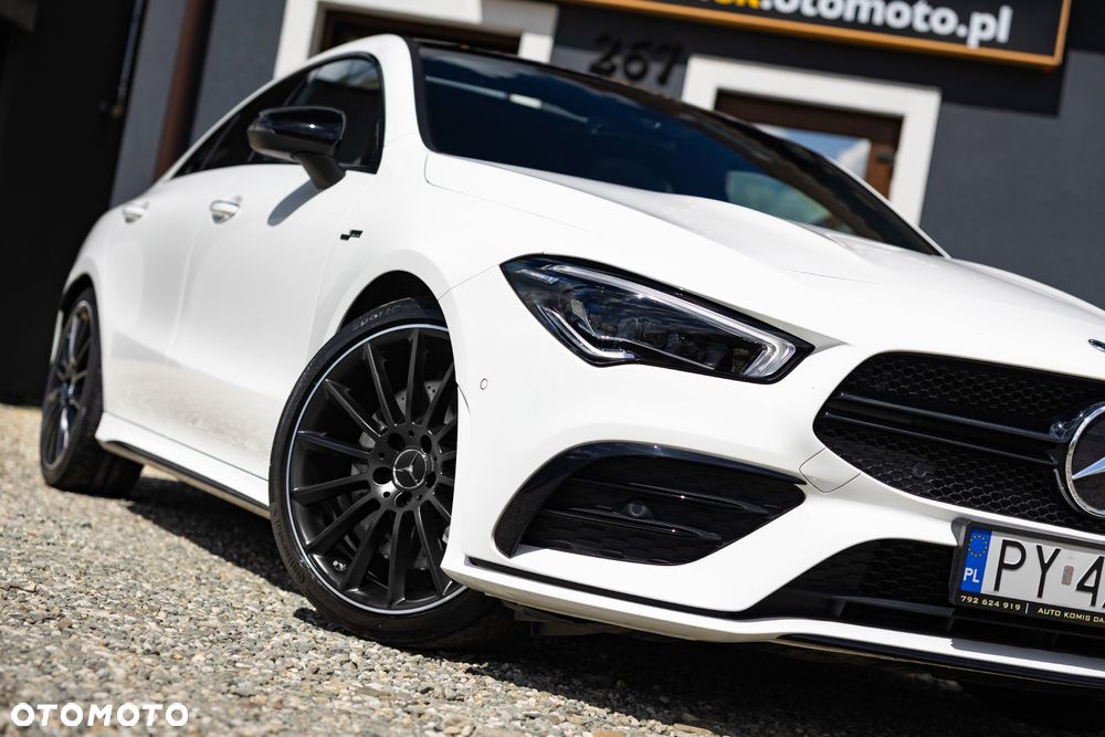 Mercedes-Benz CLA AMG 35 4-Matic 7G-DCT - 17