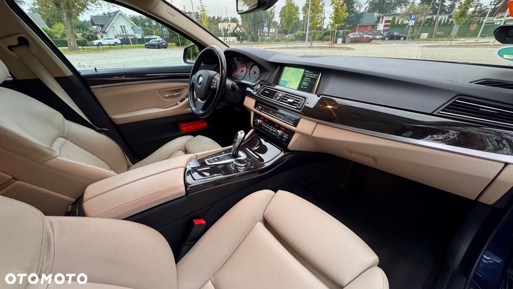 BMW Seria 5 - 36