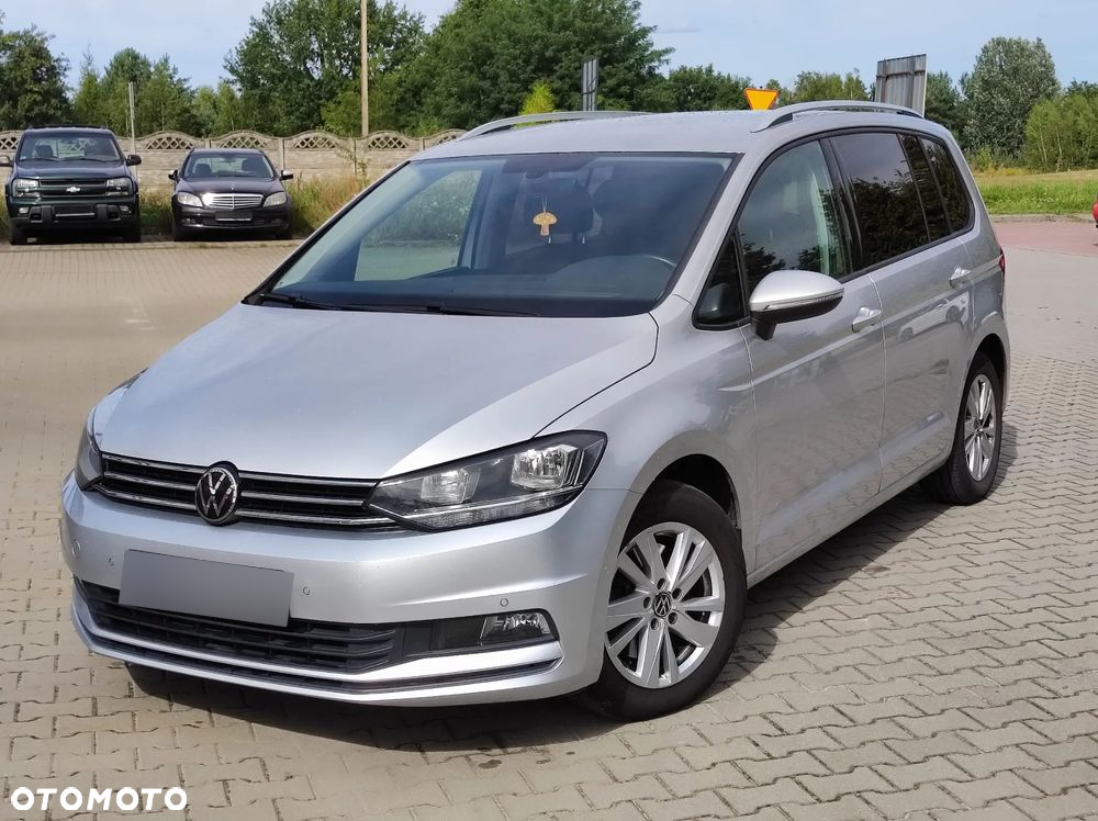 Volkswagen Touran - 4