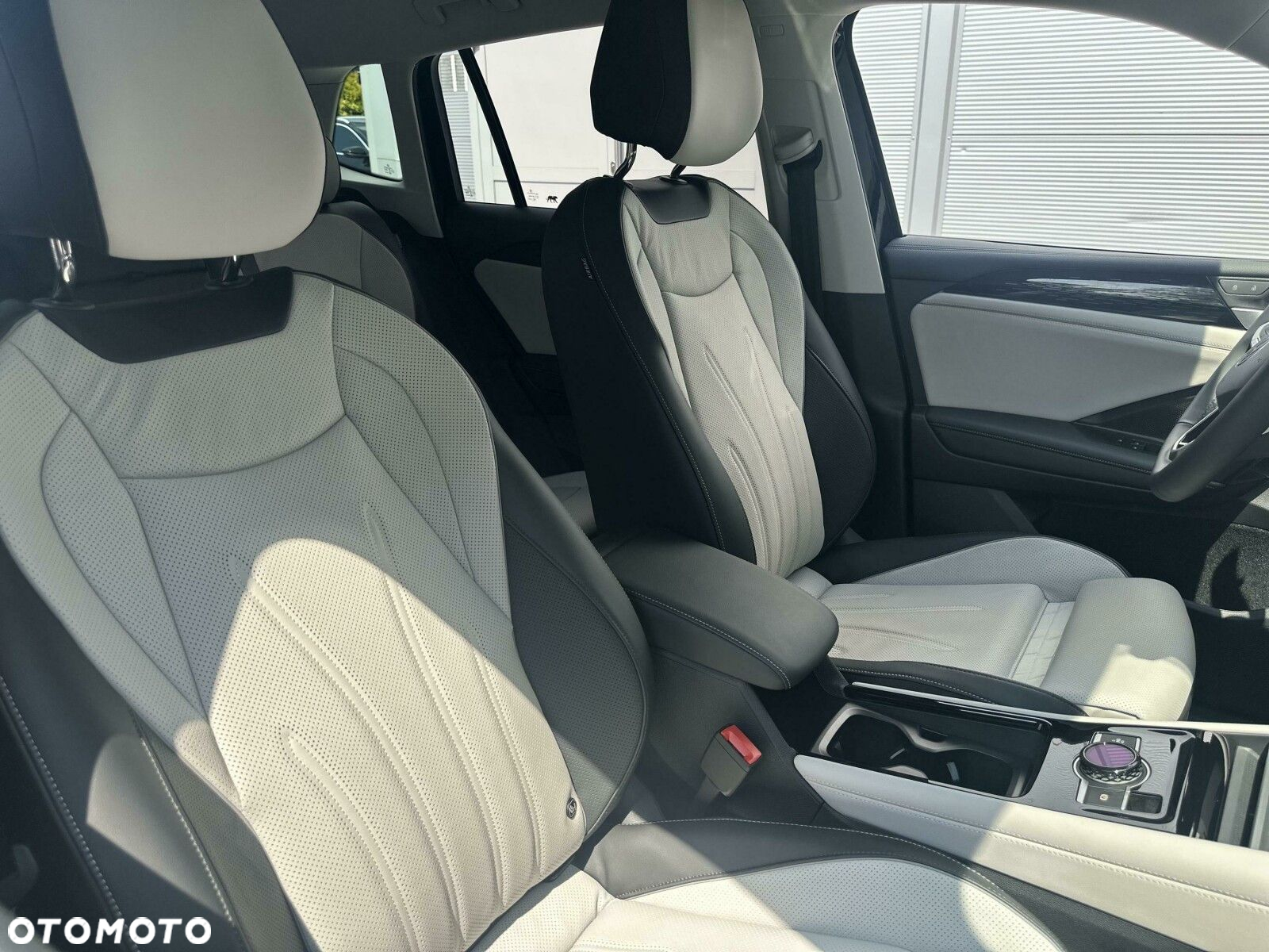 Volkswagen Tiguan - 6