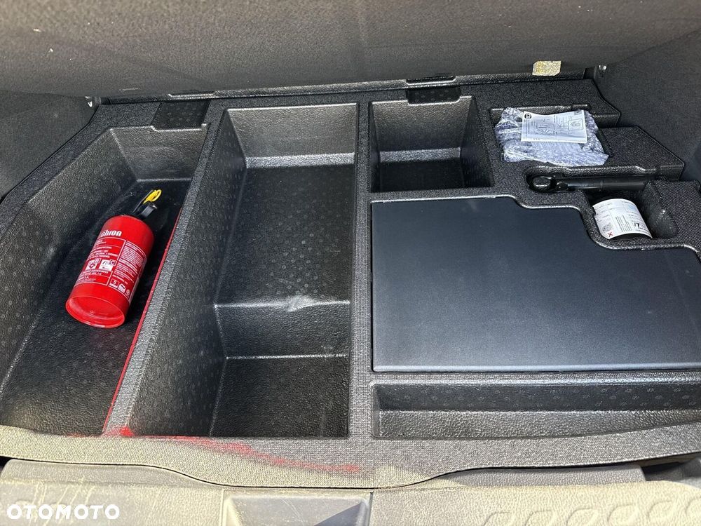 Toyota C-HR 2.0 Hybrid GR Sport - 28