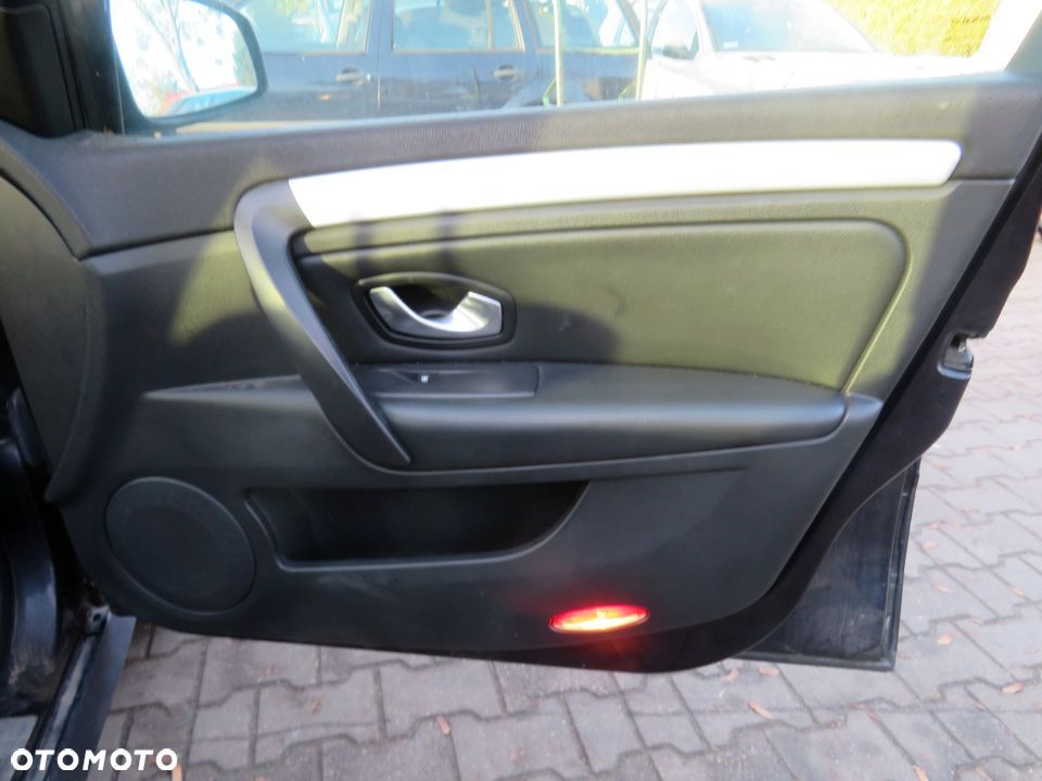 DRZWI PRZEDNIE PRAWE LAGUNA III PH1 KOMBI NV472 801000025R BLEU CREPUSCULE RENAULT 2007-2012 - 6