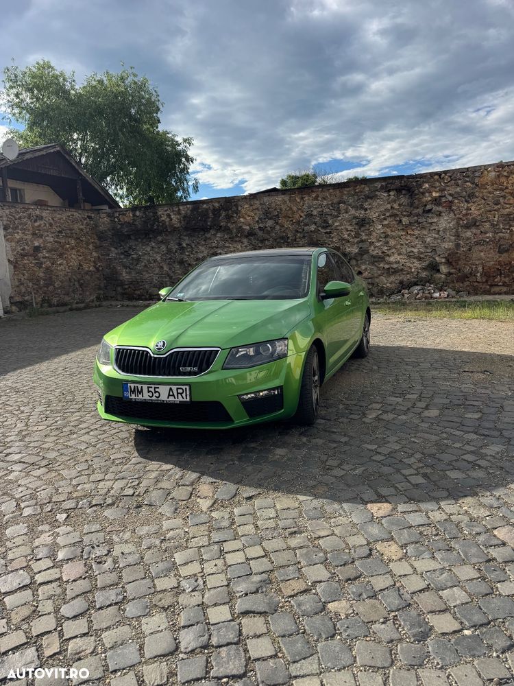 Skoda Octavia 2.0 TSI RS - 18