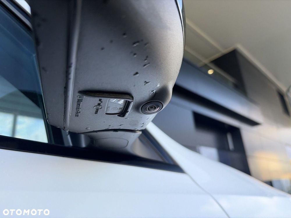 Mercedes-Benz EQB 300 66.5kWh 4-Matic AMG - 21