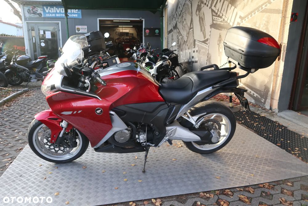 Honda VFR - 1