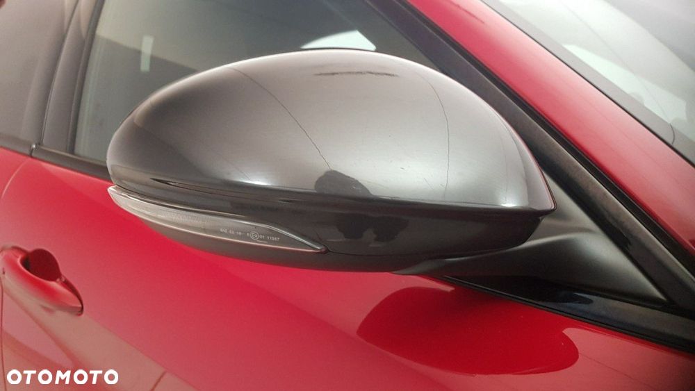 Alfa Romeo Giulia - 16