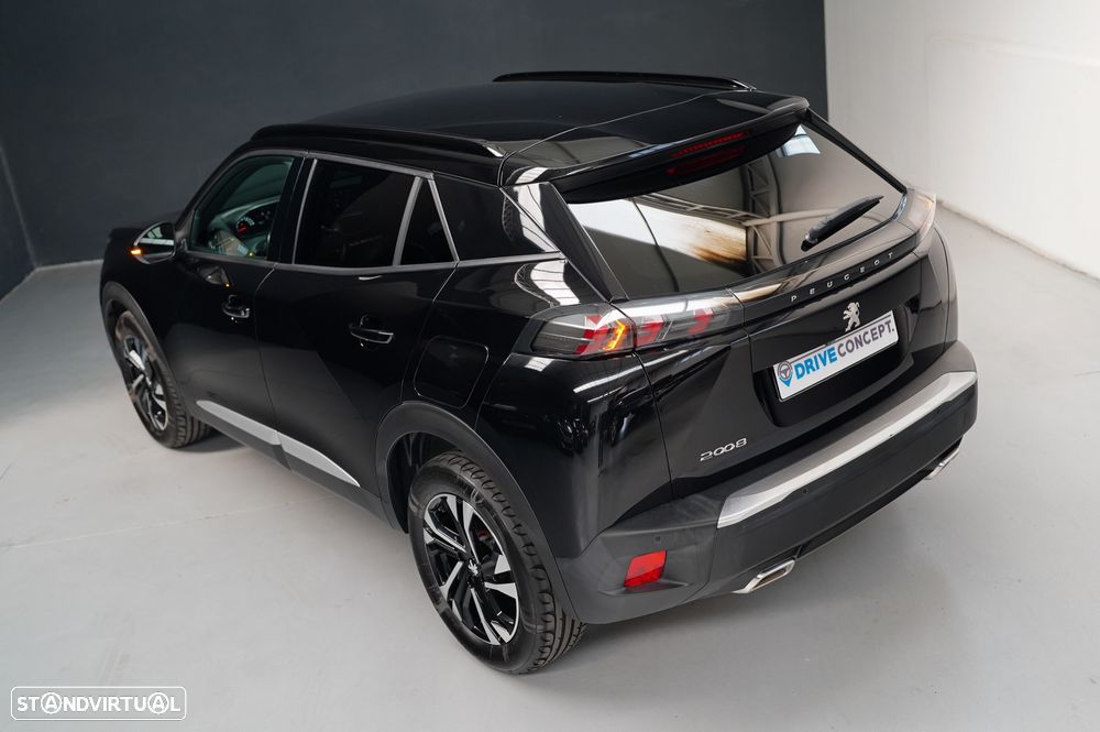 Peugeot 2008 1.2 PureTech Allure EAT8 - 17