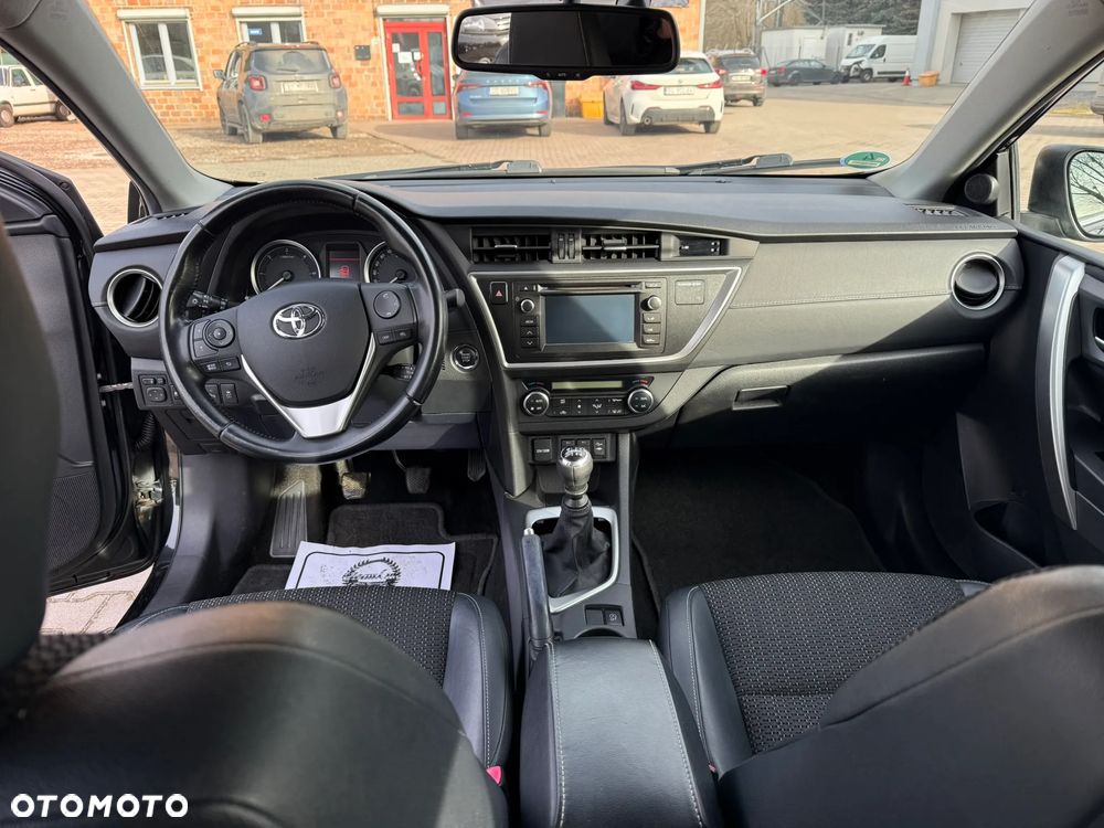 Toyota Auris - 8