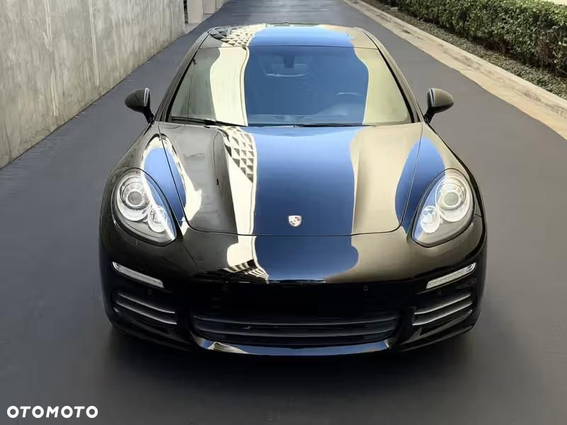 Porsche Panamera 4 PDK - 3