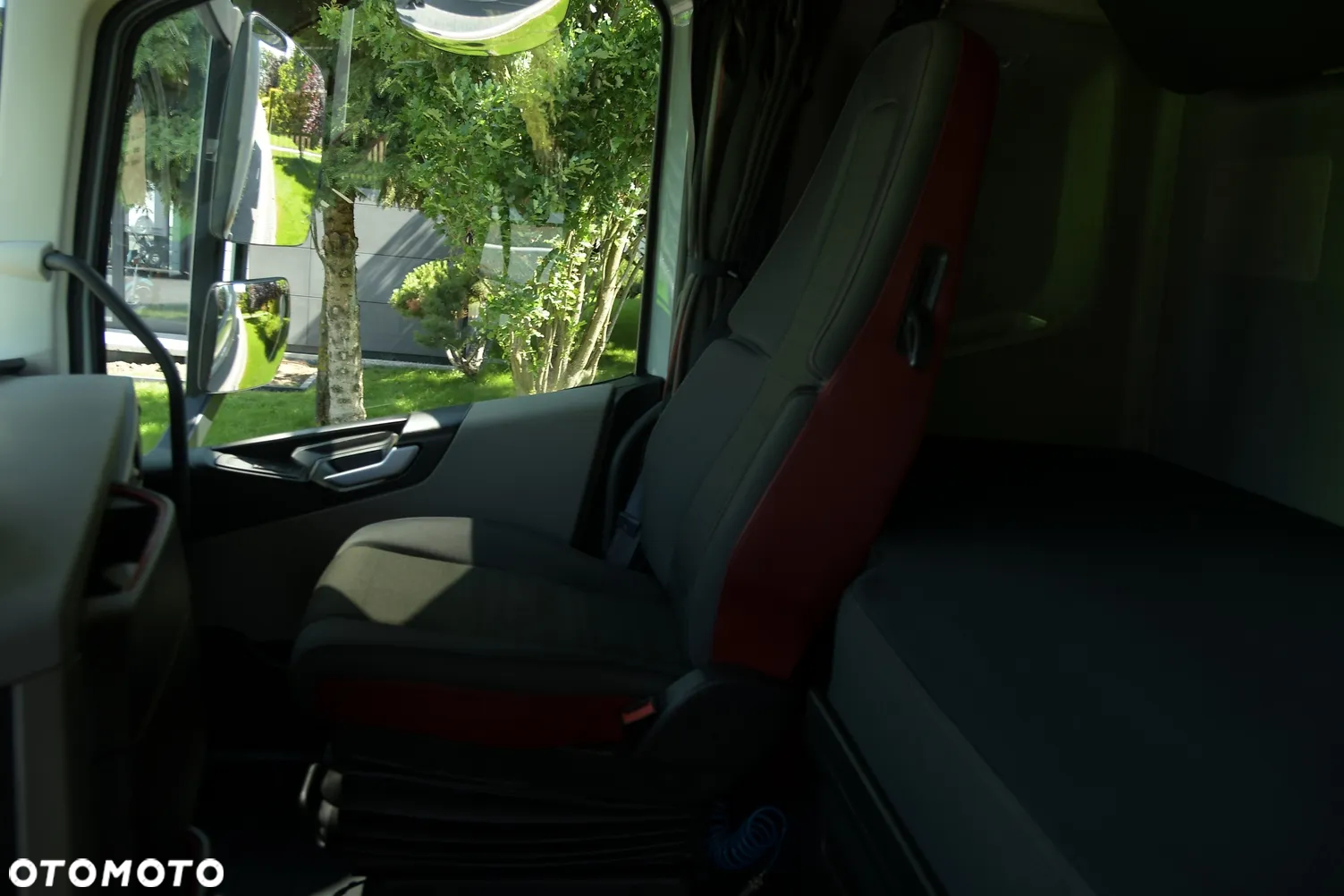 Volvo FH500///* 2019///* JEDYNE 264 TYŚ KM///* SYSTEM DOKUJĄCY WÓZKA WIDŁOWEGO///* KAMERA///* ZESTAW///* TANDEM///* 7.70+7.70///* WECON///* DACH PODNOSZONY///* STAN JAK NOWY - 25