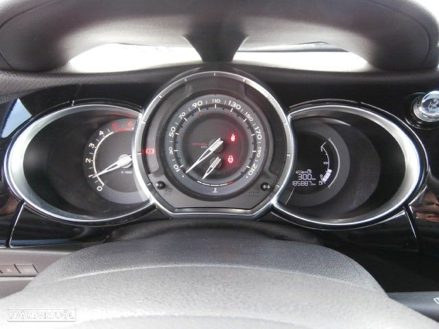 Citroën DS3 1.6 e-HDi So Chic 95g - 18