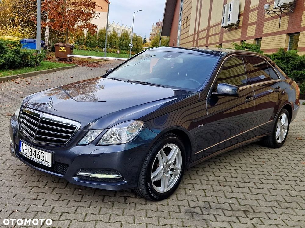 Mercedes-Benz Klasa E 200 BlueEFFICIENCY 7G-TRONIC Avantgarde - 12