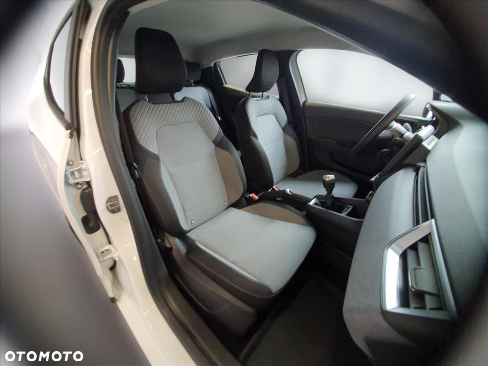 Renault Clio 1.0 TCe Evolution - 4