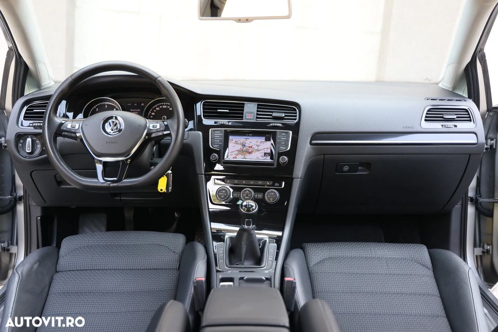 Volkswagen Golf 1.6 BlueTDI Comfortline - 14