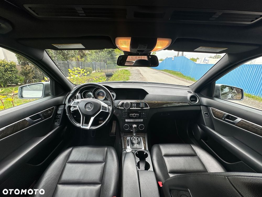 Mercedes-Benz Klasa C 280 Avantgarde 4-Matic - 11
