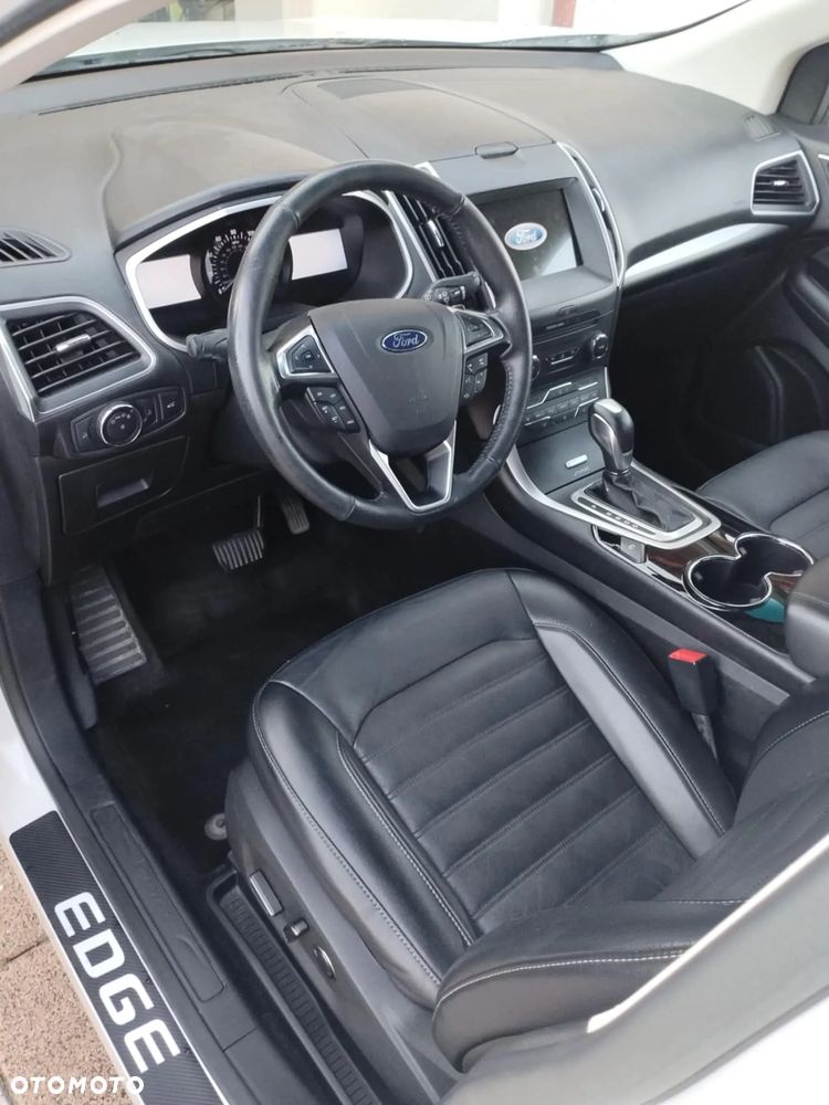 Ford Edge - 13