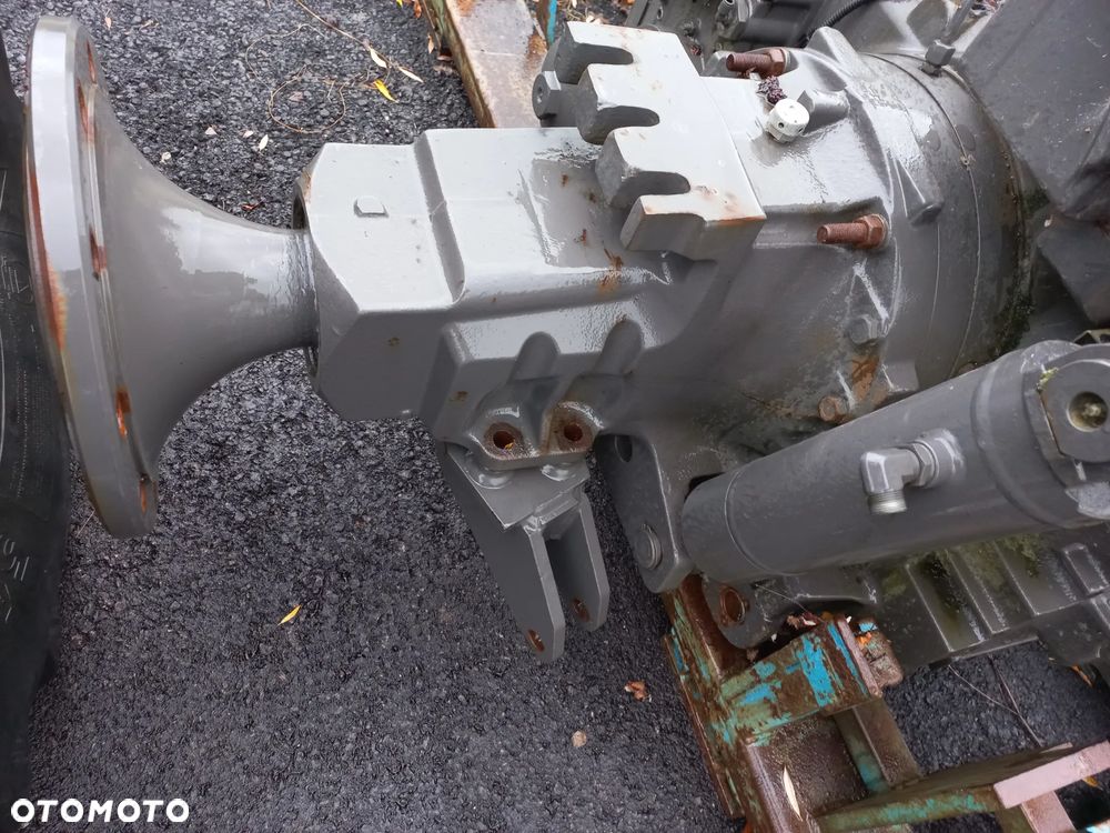 Most Claas AXION ,zwolnica,obudowa,atak,podnośnik,plecak,rozdzielacz,3794652H4,3794684HO1,240212 FOCAST2,6005029451,6005029419,810,820,830,940,910,R917005640,0262B04,130412,328B4.3790001M1,0261B04,ARES,826,816,836,REXROTH,BOSCH. - 1